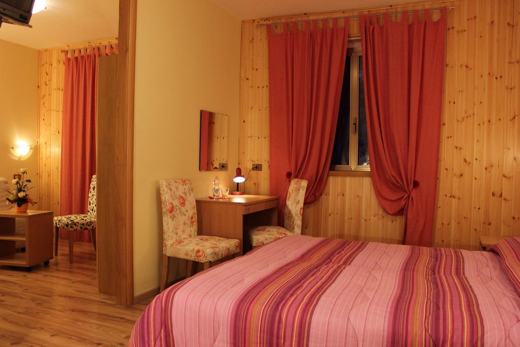 Albergo Ristorante Montecucco Da Tobia Sigillo ห้อง รูปภาพ